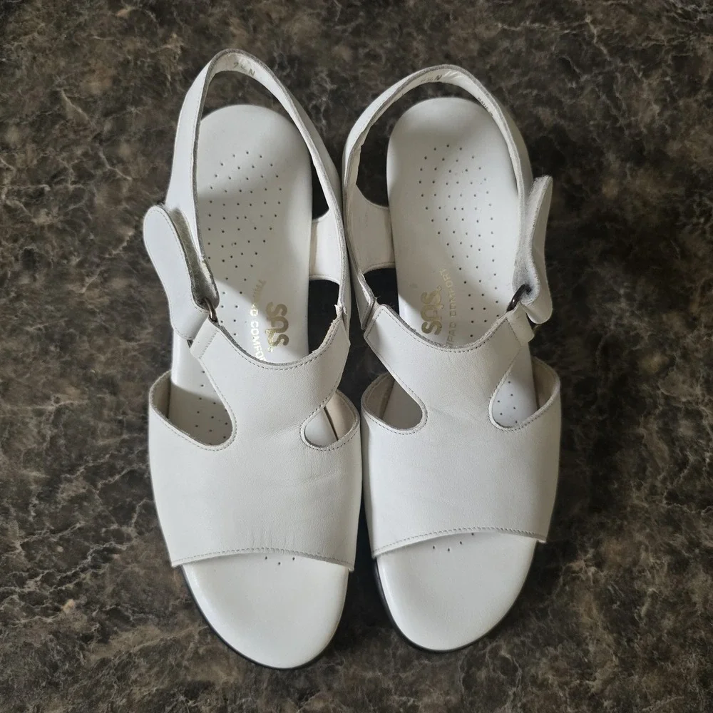 SAS Suntimer Sandals Womens 7.5M White Heel Comfort‎ Open Toe Leather Shoes